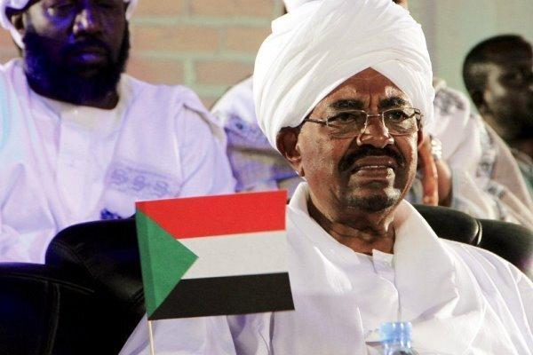 عمر البشیر به بیمارستان منتقل شد عمر البشیر به بیمارستان منتقل شد
